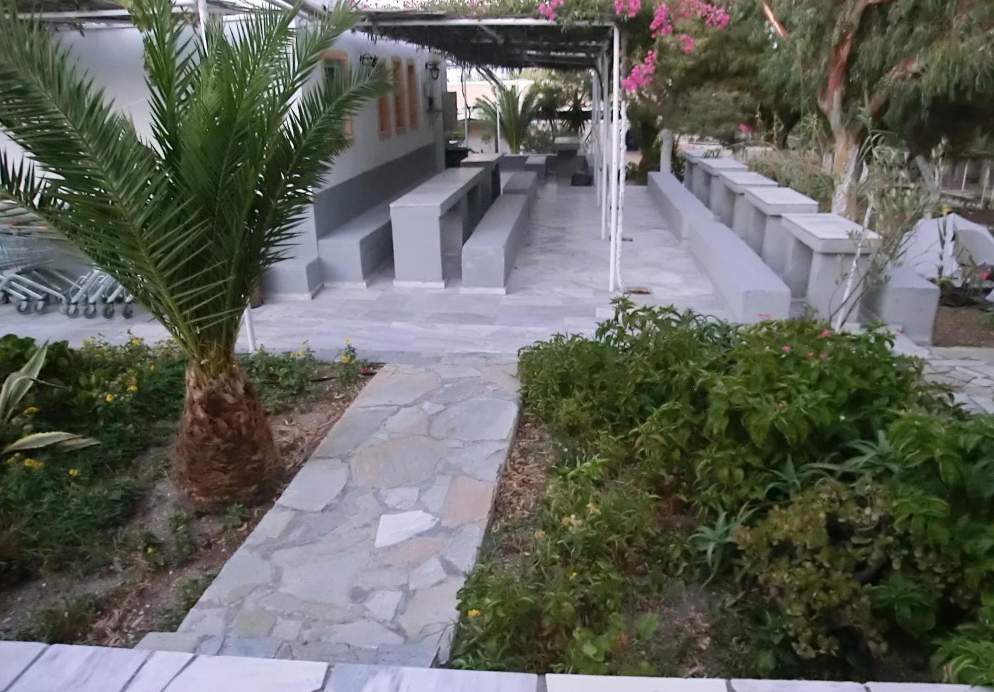 Santorini Camping & Hostel Fira (Santorini) Exterior foto